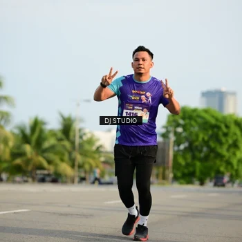 Runner Photo 8355788