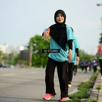 Runner Photo 8355798