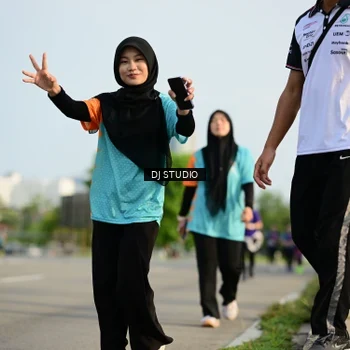 Runner Photo 8355800