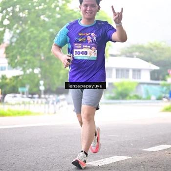 Runner Photo 8355836