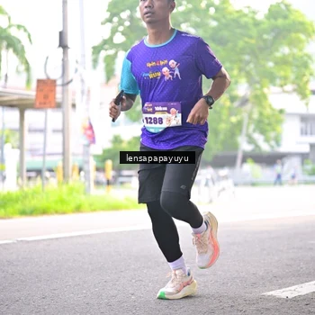 Runner Photo 8355859