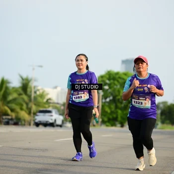 Runner Photo 8355903