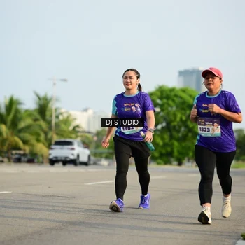 Runner Photo 8355906