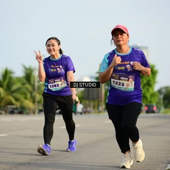 Runner Photo 8355910