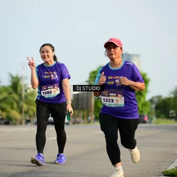 Runner Photo 8355911