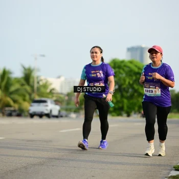 Runner Photo 8355929