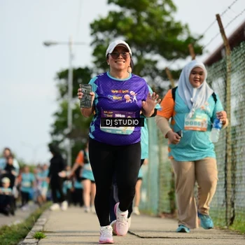 Runner Photo 8356004