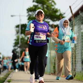 Runner Photo 8356008