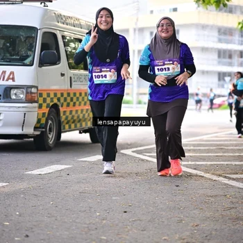 Runner Photo 8356031