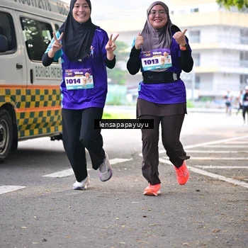 Runner Photo 8356057