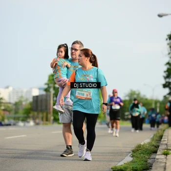 Runner Photo 8356059