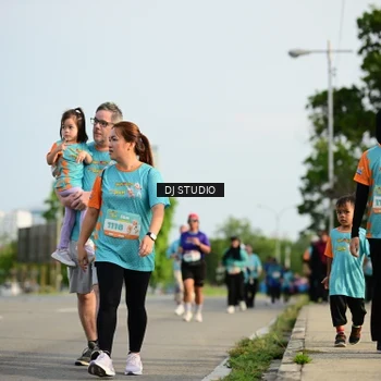 Runner Photo 8356067