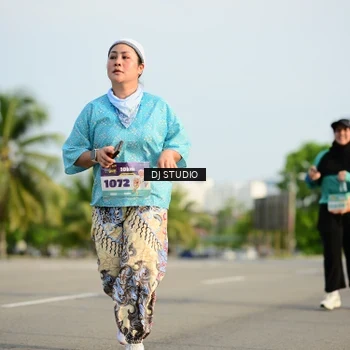 Runner Photo 8356106