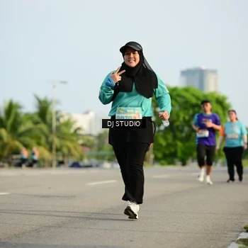 Runner Photo 8356107