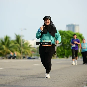 Runner Photo 8356111