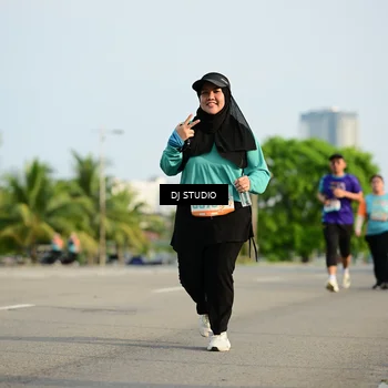 Runner Photo 8356116