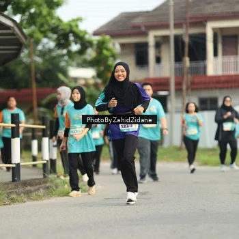 Runner Photo 8356381