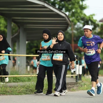 Runner Photo 8356411