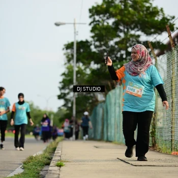 Runner Photo 8356426