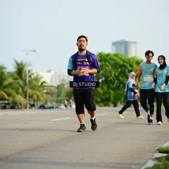 Runner Photo 8356430