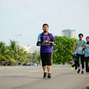 Runner Photo 8356441