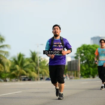 Runner Photo 8356446