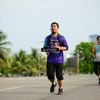 Runner Photo 8356451