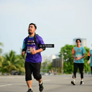 Runner Photo 8356464