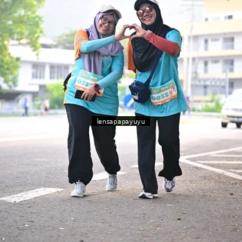 Runner Photo 8356467