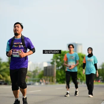 Runner Photo 8356471