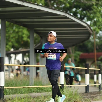 Runner Photo 8356531