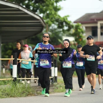 Runner Photo 8356534