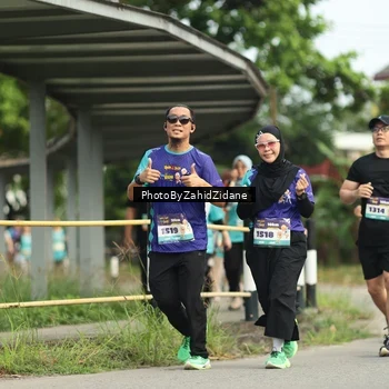 Runner Photo 8356538