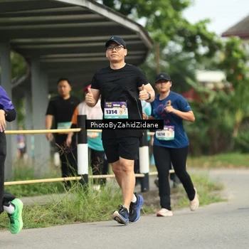Runner Photo 8356547