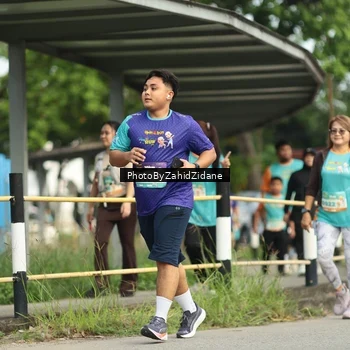 Runner Photo 8356581