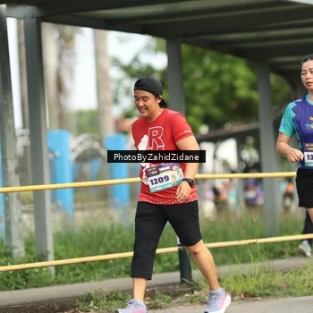 Runner Photo 8356645