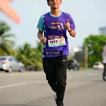 Runner Photo 8356660