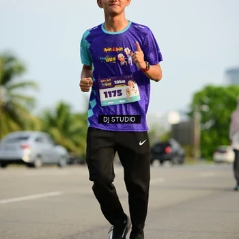 Runner Photo 8356663