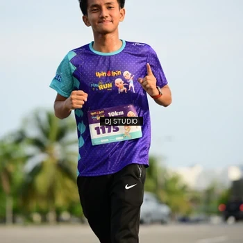 Runner Photo 8356667