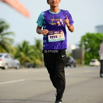 Runner Photo 8356668