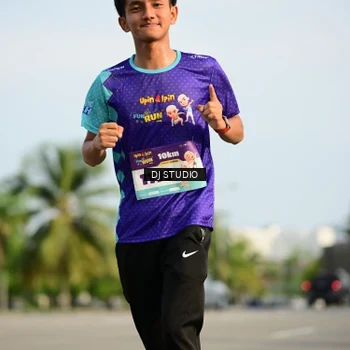 Runner Photo 8356674