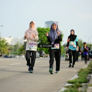 Runner Photo 8356676
