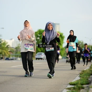 Runner Photo 8356682