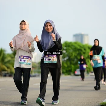 Runner Photo 8356695