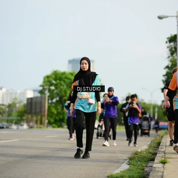 Runner Photo 8356699