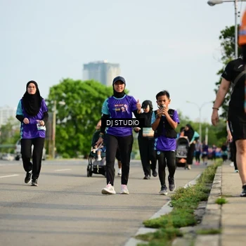 Runner Photo 8356722