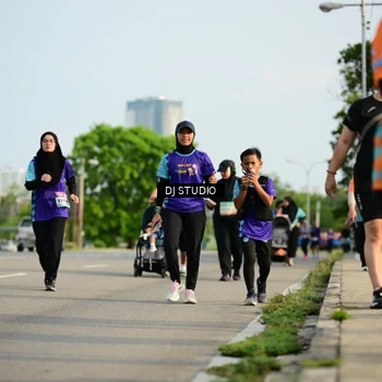 Runner Photo 8356723