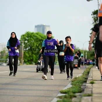 Runner Photo 8356724