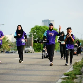 Runner Photo 8356728