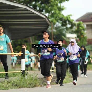 Runner Photo 8356745